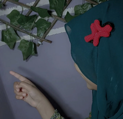 Kaleshi Hijab Pin